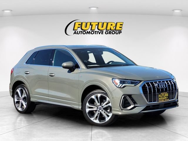 2020 Audi Q3 45 TFSI S Line Prestige quattro's photo