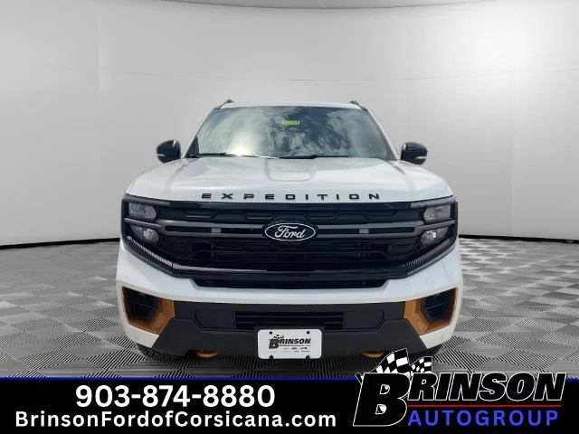 New 2027 Star White Metallic Tri-Coat Ford Tremor® image 24