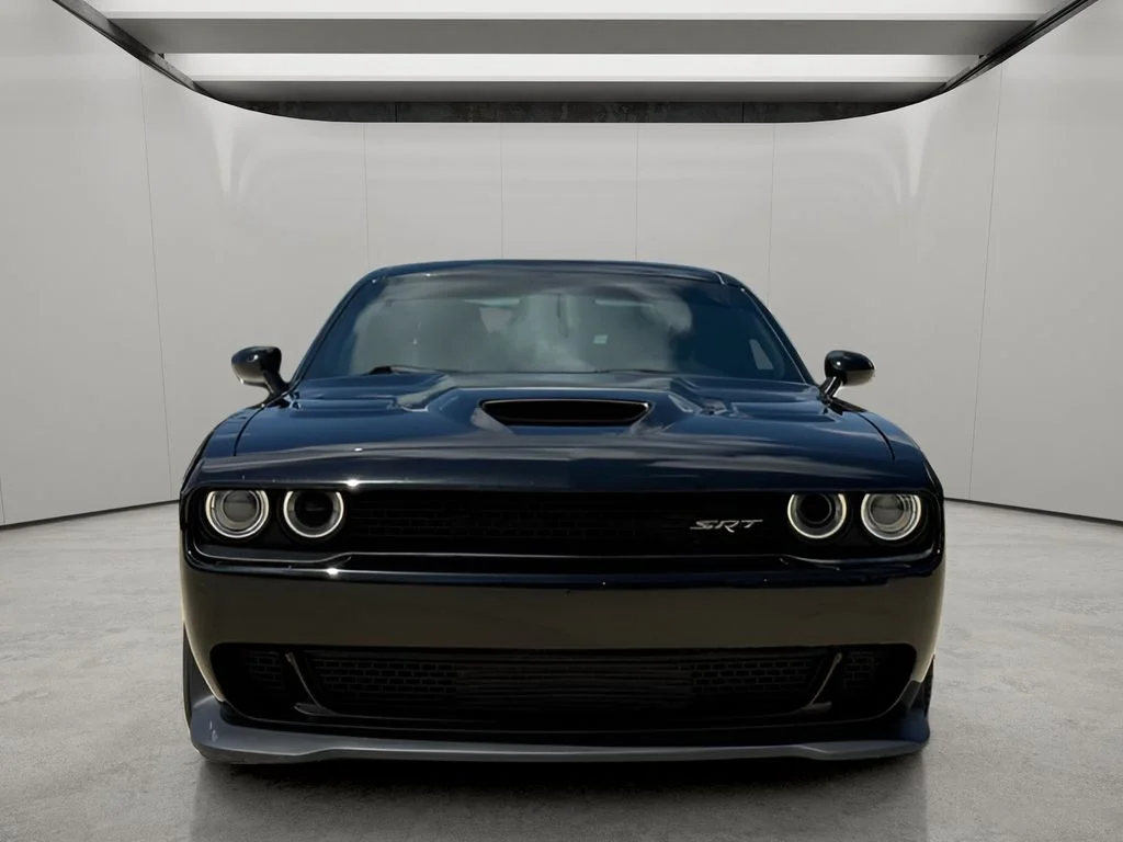 Used 2016 Pitch Black Clearcoat Dodge SRT Hellcat image 9