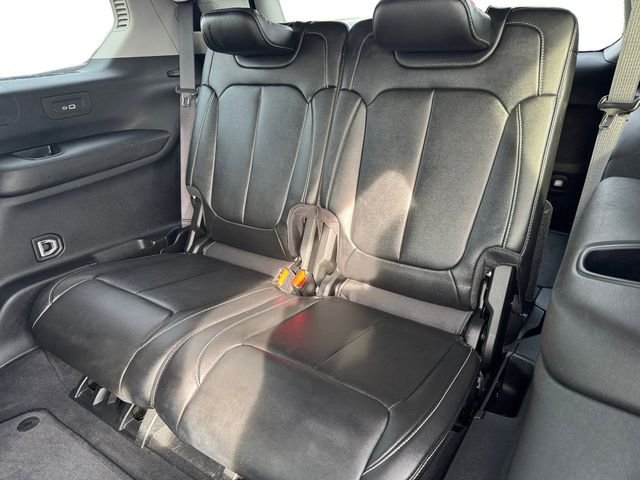 Used 2023 White Jeep Limited image 17