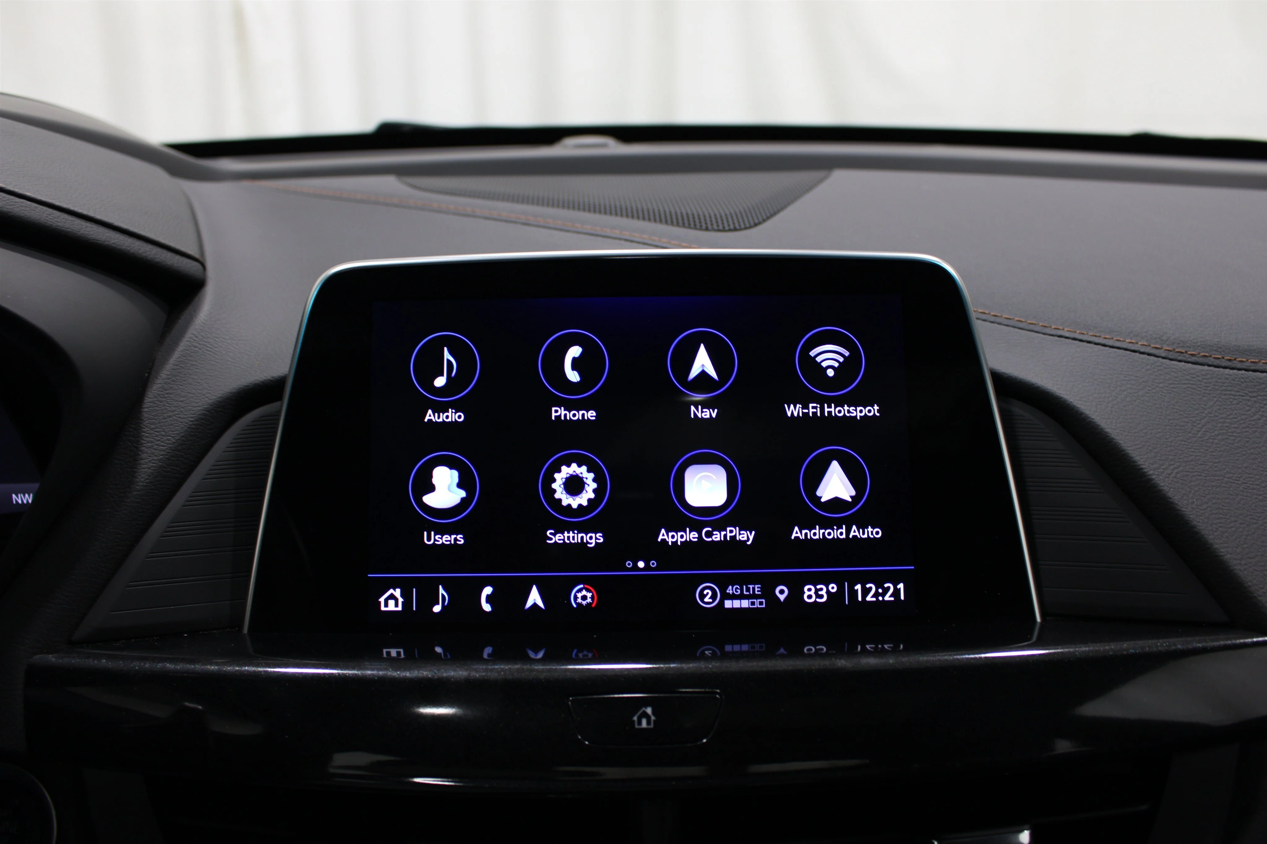 2025 Cadillac CT4 V-Series - Photo 15