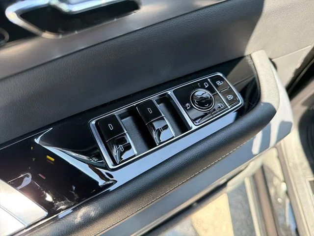 Used 2026 Black Cadillac Luxury image 18