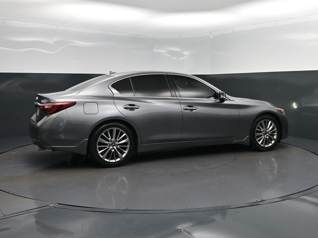 Certified Used 2023 Gray INFINITI LUXE image 8
