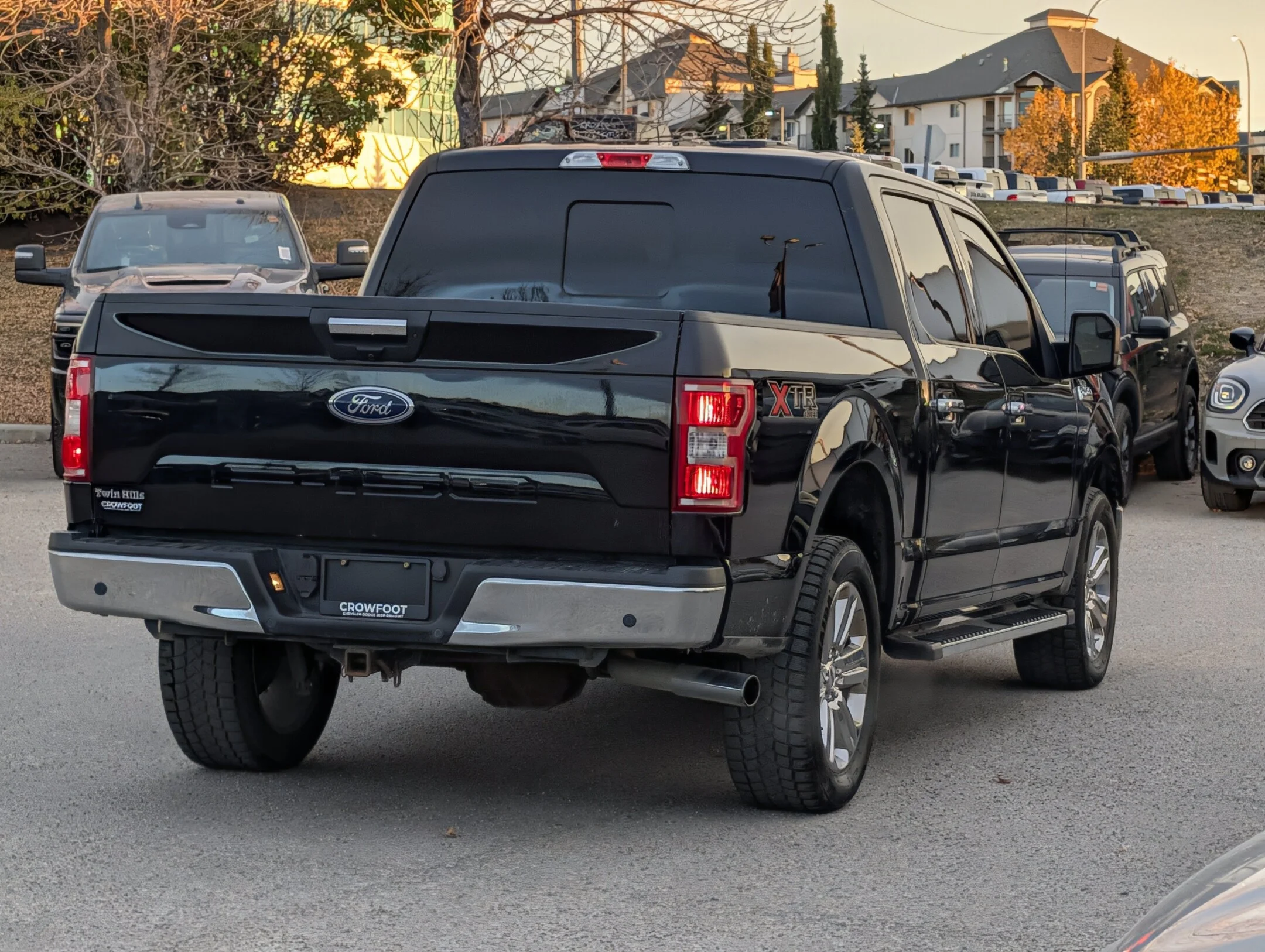 Used 2020 Black Ford XLT - 302A Pkg - 5.0L V-8 - Rear View Camera - XL 4WD SuperCrew 5.5 Box image 8