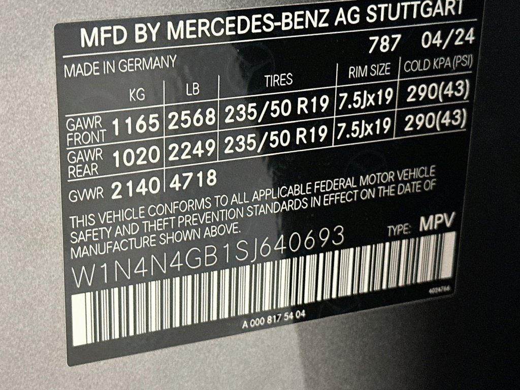 Certified Used 2025 Mountain Gray Metallic Mercedes-Benz GLA 250 image 34