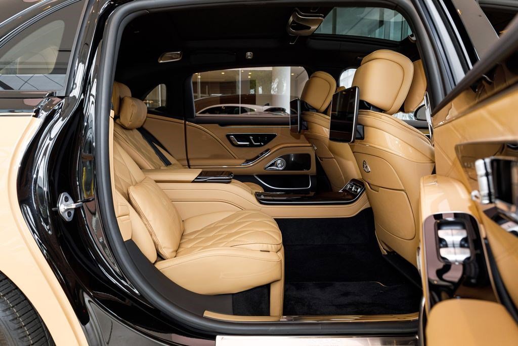 Used 2023 Obsidian Black Metallic / Colorado Beige Mercedes-Benz Maybach S 680 image 16