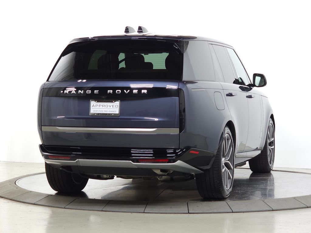 Certified Used 2025 Varesine Blue Metallic Land Rover SE image 9