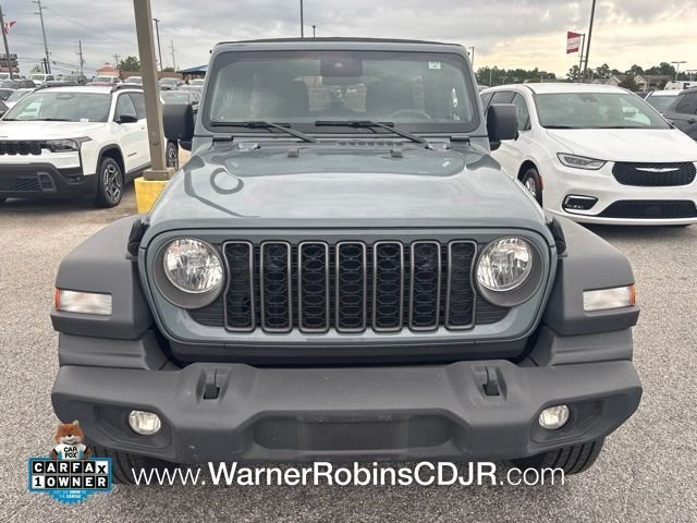 Used 2024 Gray Jeep Sport S image 2
