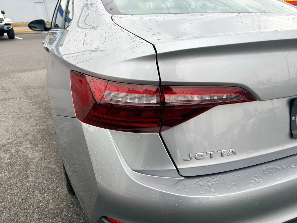 2024 Volkswagen Jetta SE - Photo 7