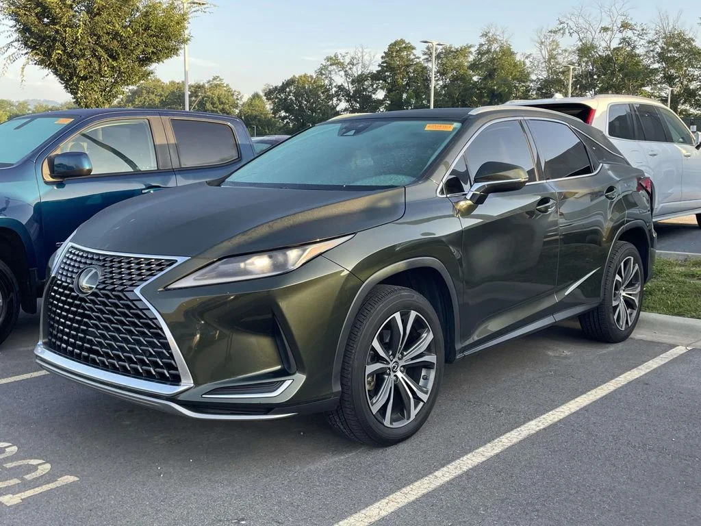 Used 2021 Nori Green Pearl Lexus  image 2