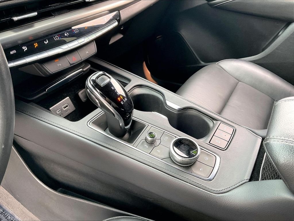 Used 2024 Argent Silver Metallic Cadillac Premium Luxury image 19