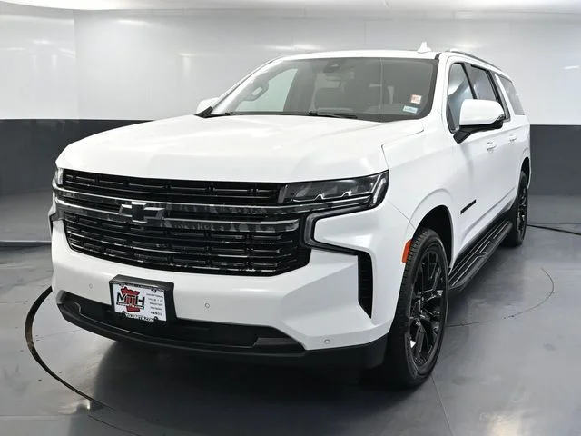 Used 2022 White Chevrolet RST image 13