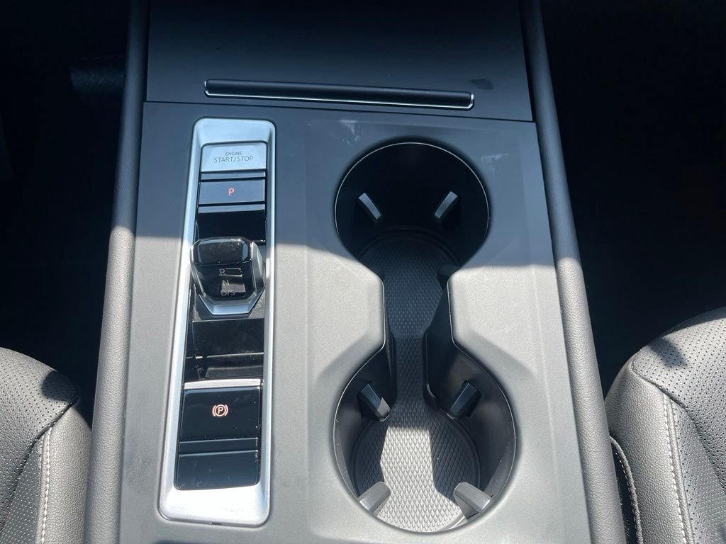 New 2026 White/off-white Volkswagen 2.0T SE image 14