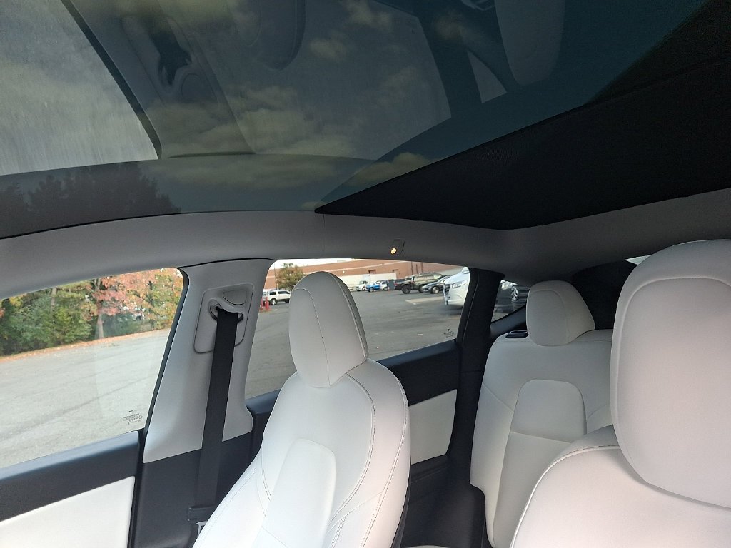 Used 2021 Pearl White Multi-Coat Tesla Long Range image 14