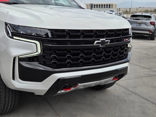 Certified Used 2024 Iridescent Pearl Tricoat Chevrolet Z71 image 8
