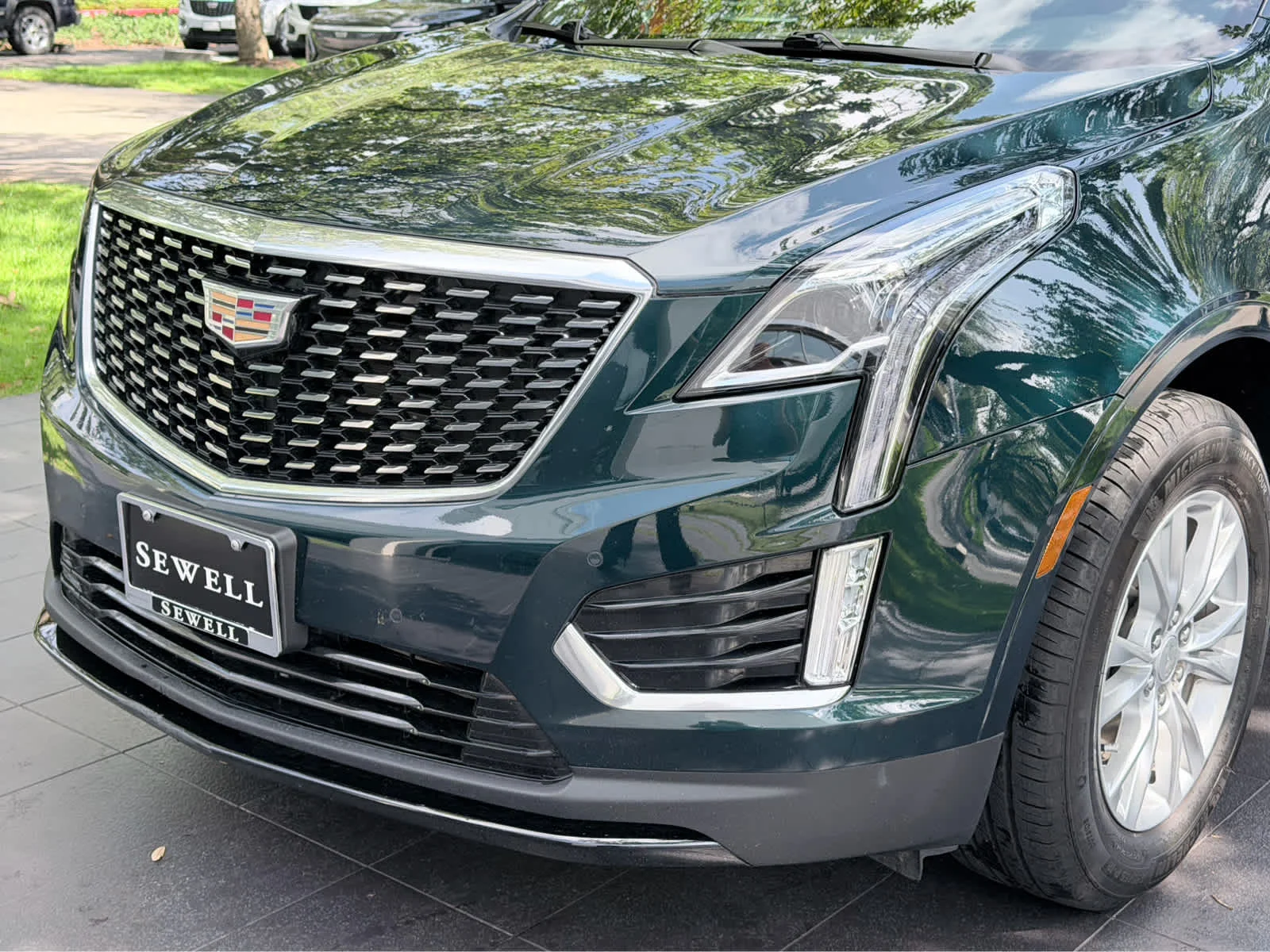 Certified Used 2025 Emerald Lake Metallic Cadillac Luxury image 8