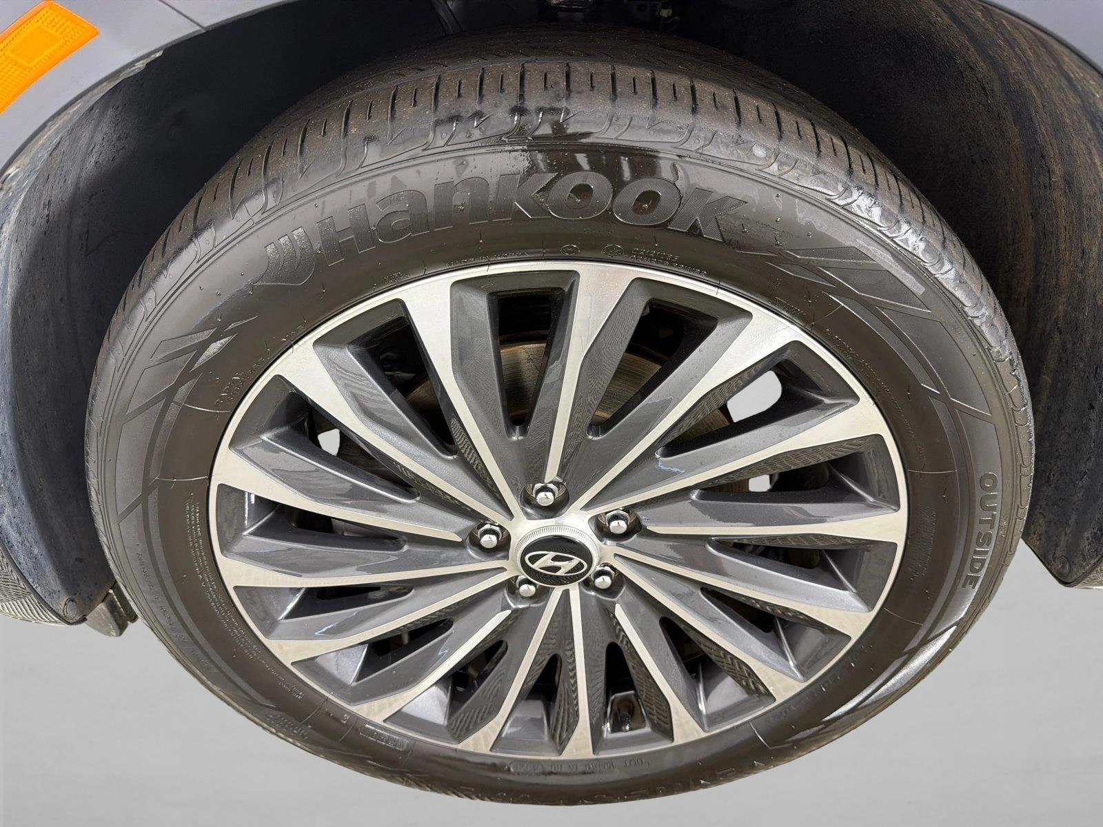 Used 2023 Moonlight Cloud Hyundai Calligraphy image 13