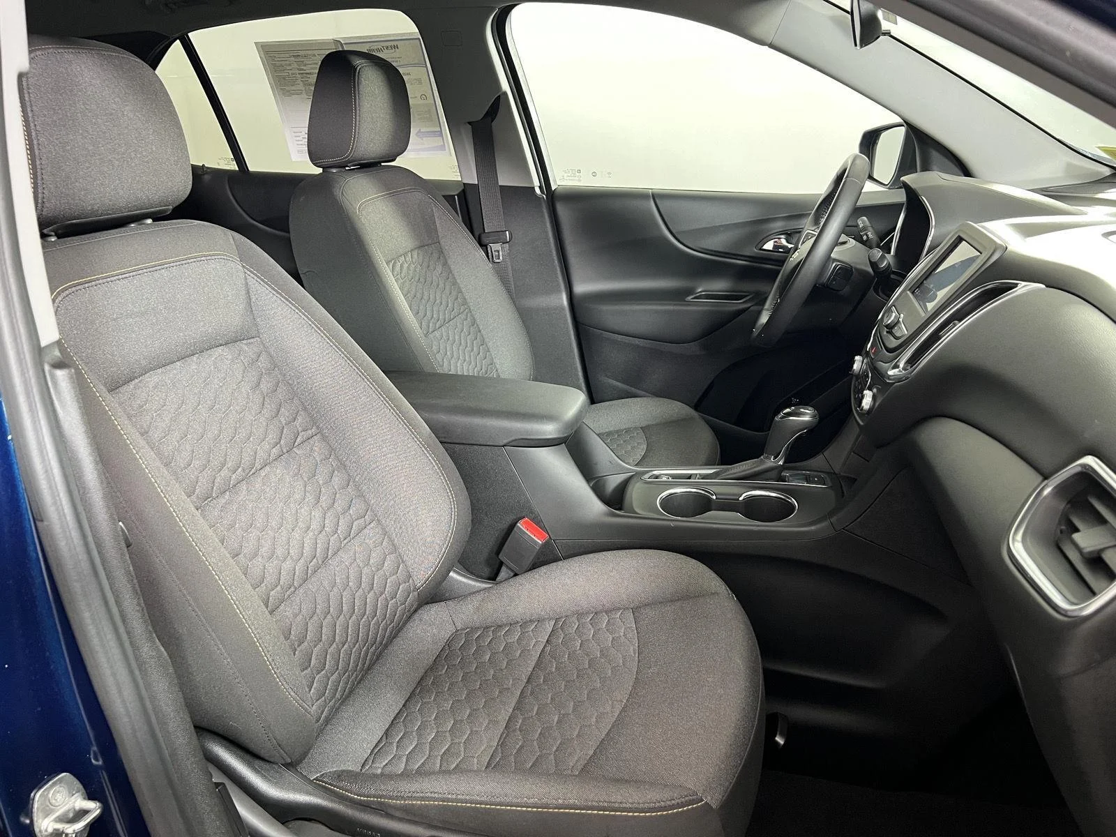 Used 2020 Pacific Blue Metallic Chevrolet LT image 27