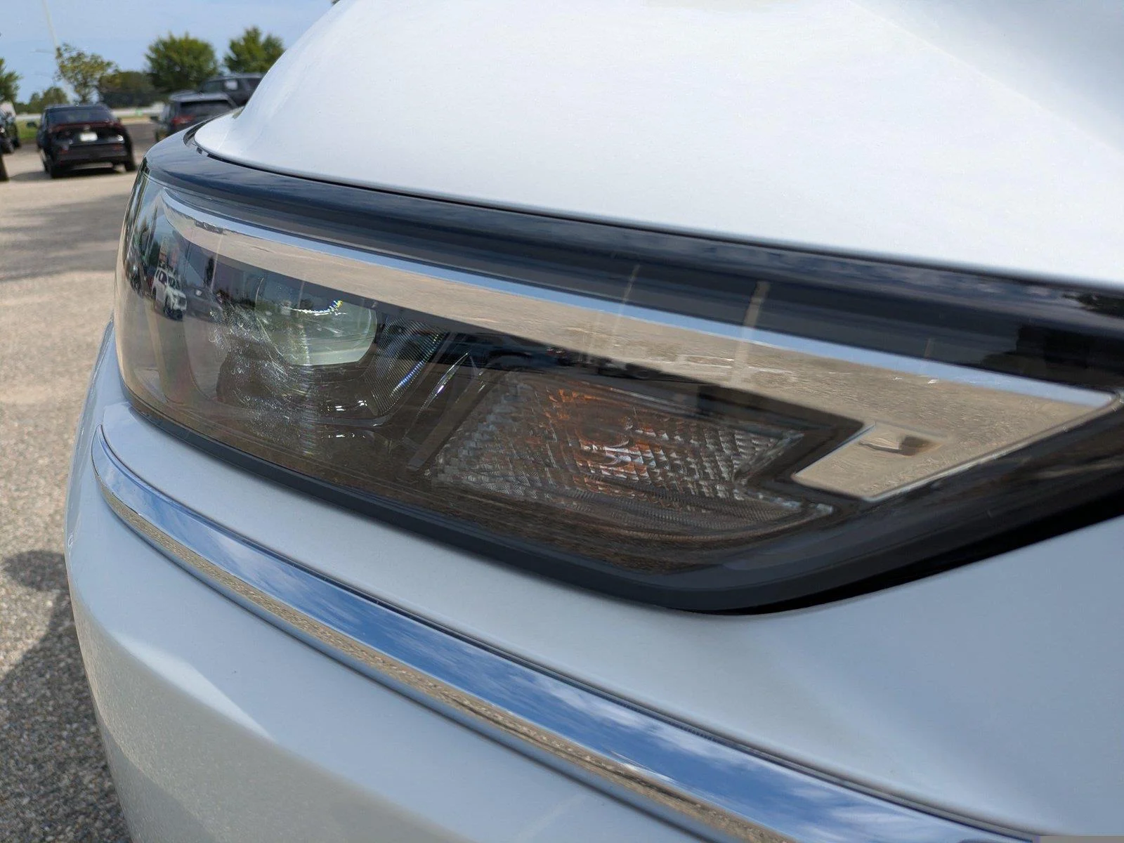 Certified Used 2025 Wind Chill Pearl Toyota Hybrid XLE image 10