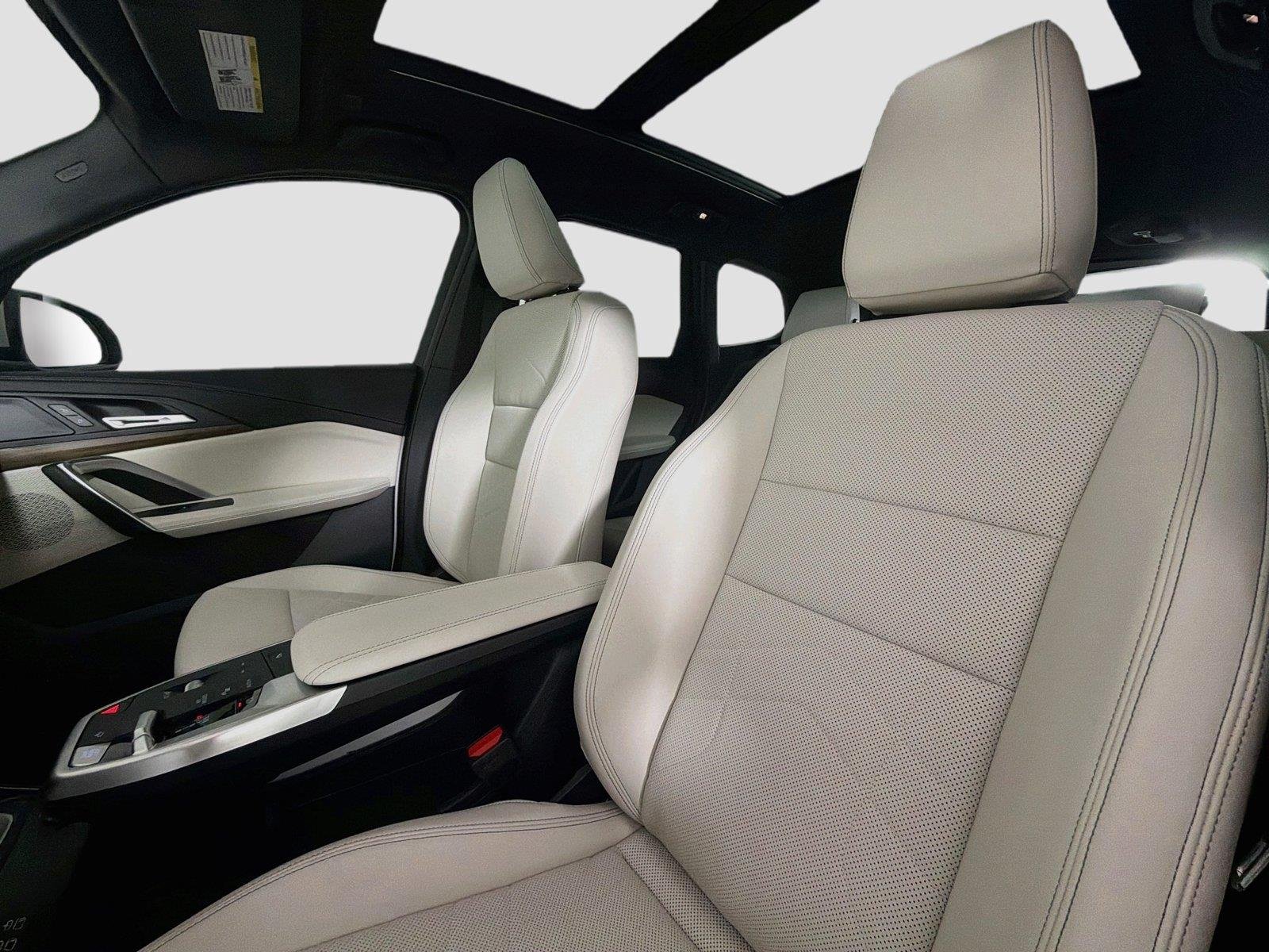 New 2026 Alpine White BMW xDrive28i image 21