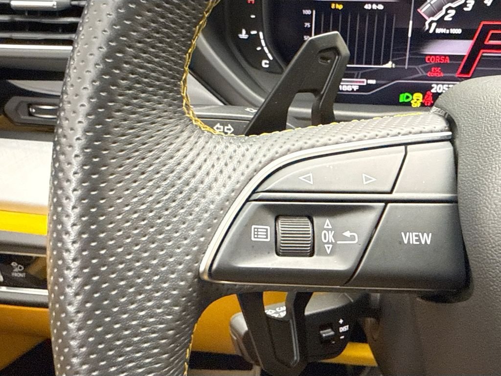 Used 2019 Black Lamborghini Base image 11