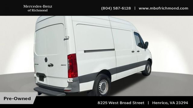 Used 2023 White Mercedes-Benz Cargo 144 WB image 2