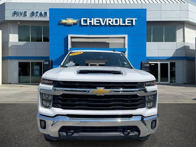 Used 2025 White Chevrolet LT image 2