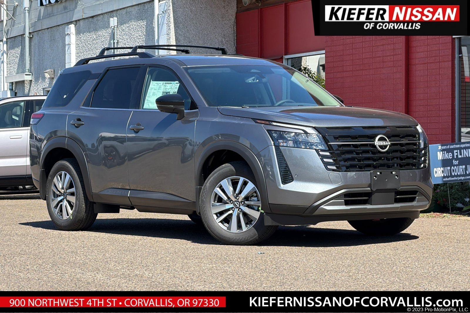 2026 Nissan Pathfinder SL 4WD's photo