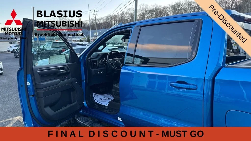Used 2024 Blue GMC AT4 image 8
