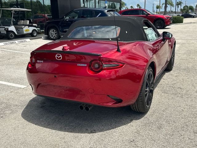 Used 2026 Red Mazda Club image 9