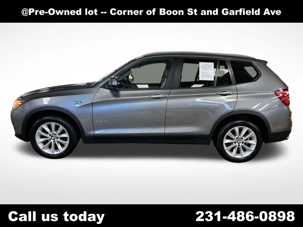 Used 2016 Gray BMW xDrive28i image 2