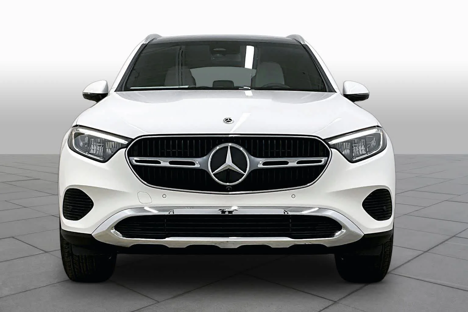 New 2026 Polar White Mercedes-Benz GLC 300 image 3