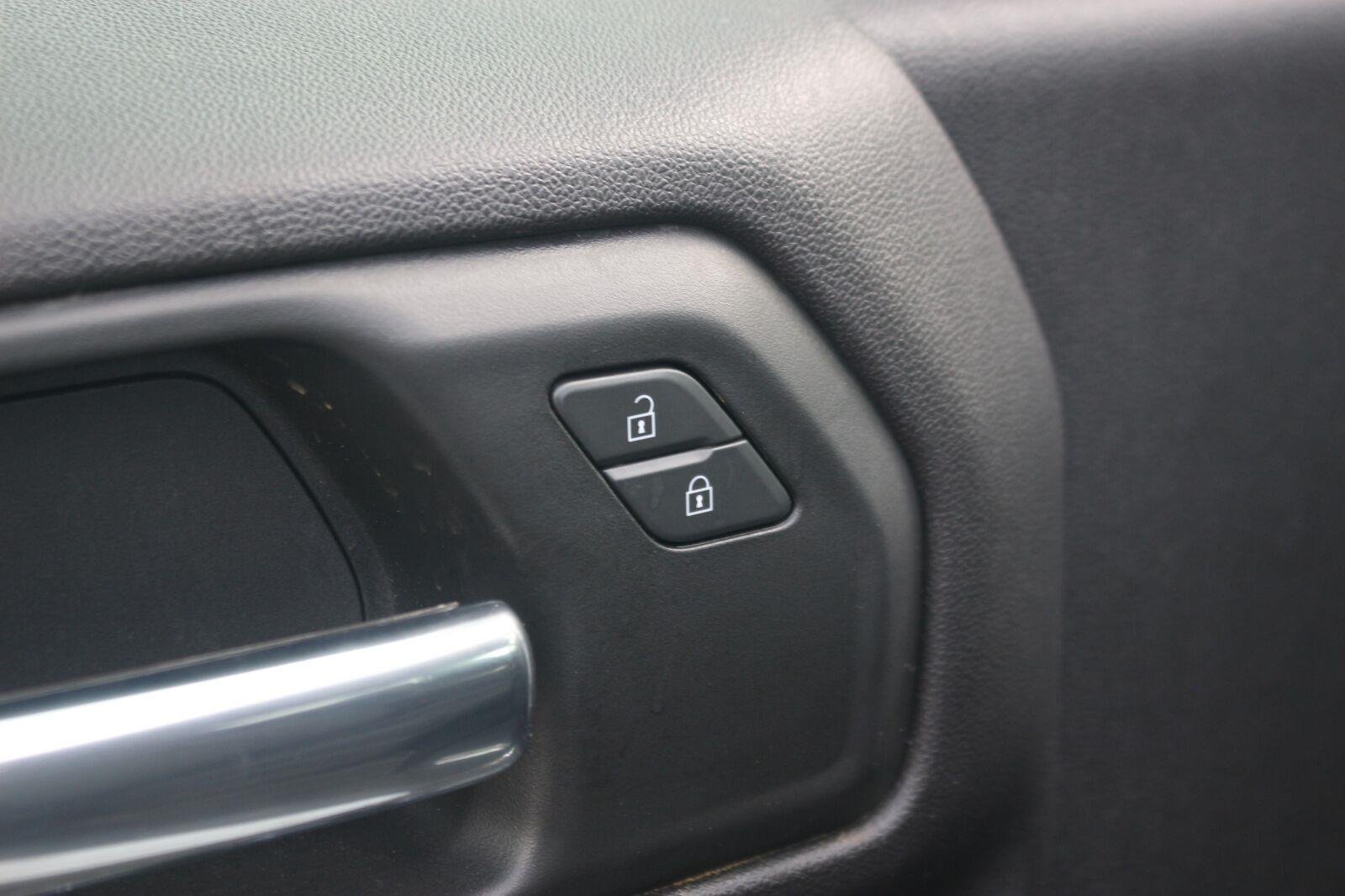 Used 2024 Summit White Chevrolet Custom Trail Boss image 15