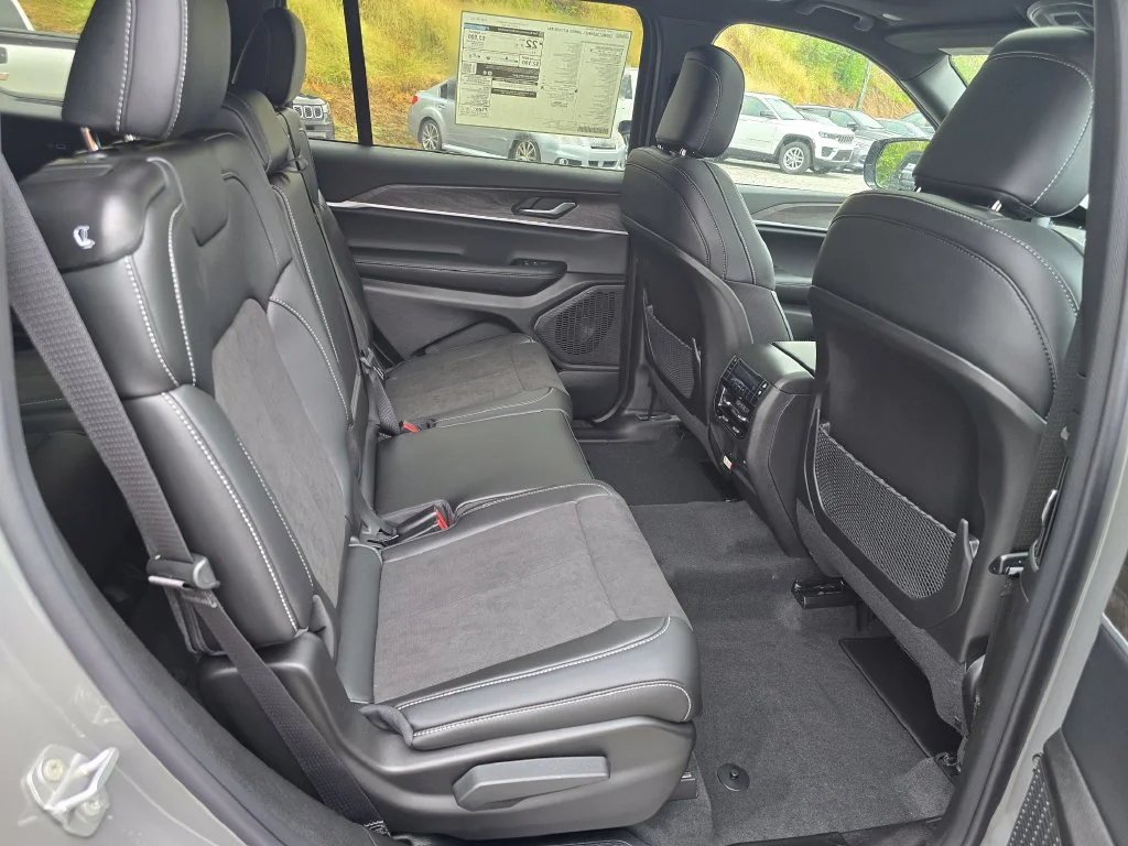 New 2027 Gray Jeep Laredo Altitude image 26