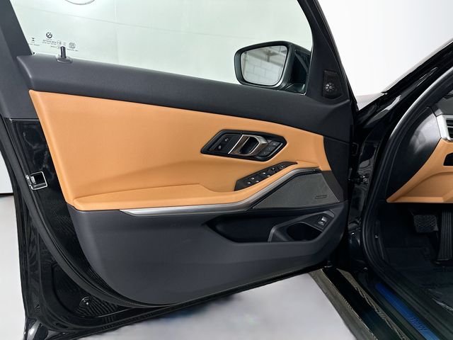 New 2026 Black Sapphire Metallic BMW 330i xDrive image 23