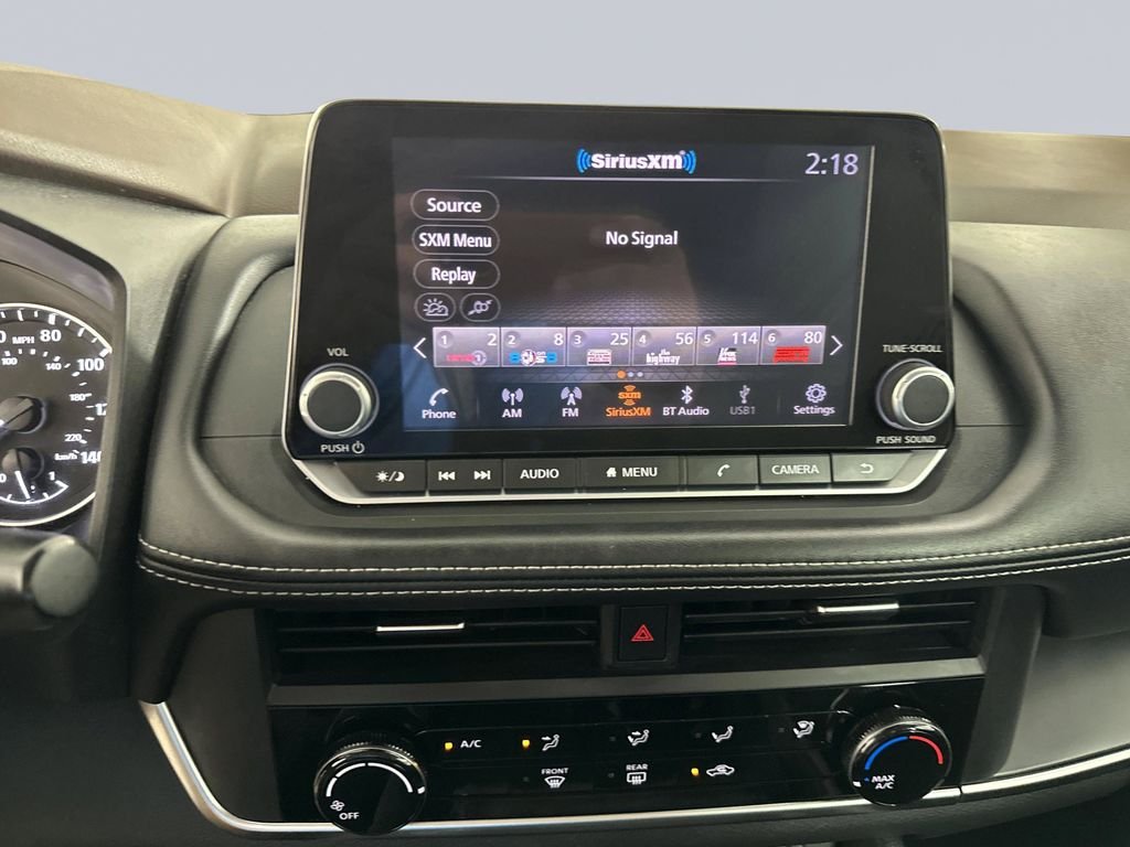 Used 2023 Glacier White Nissan S image 18
