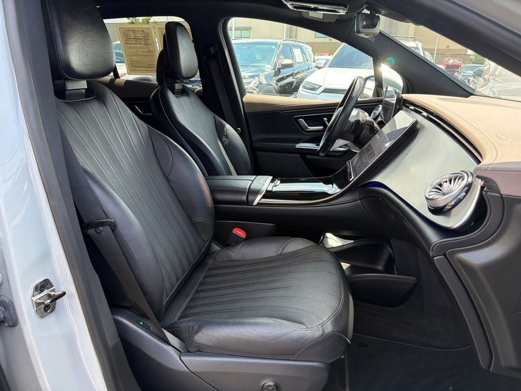 Used 2023 Gray Mercedes-Benz 500 SUV image 18