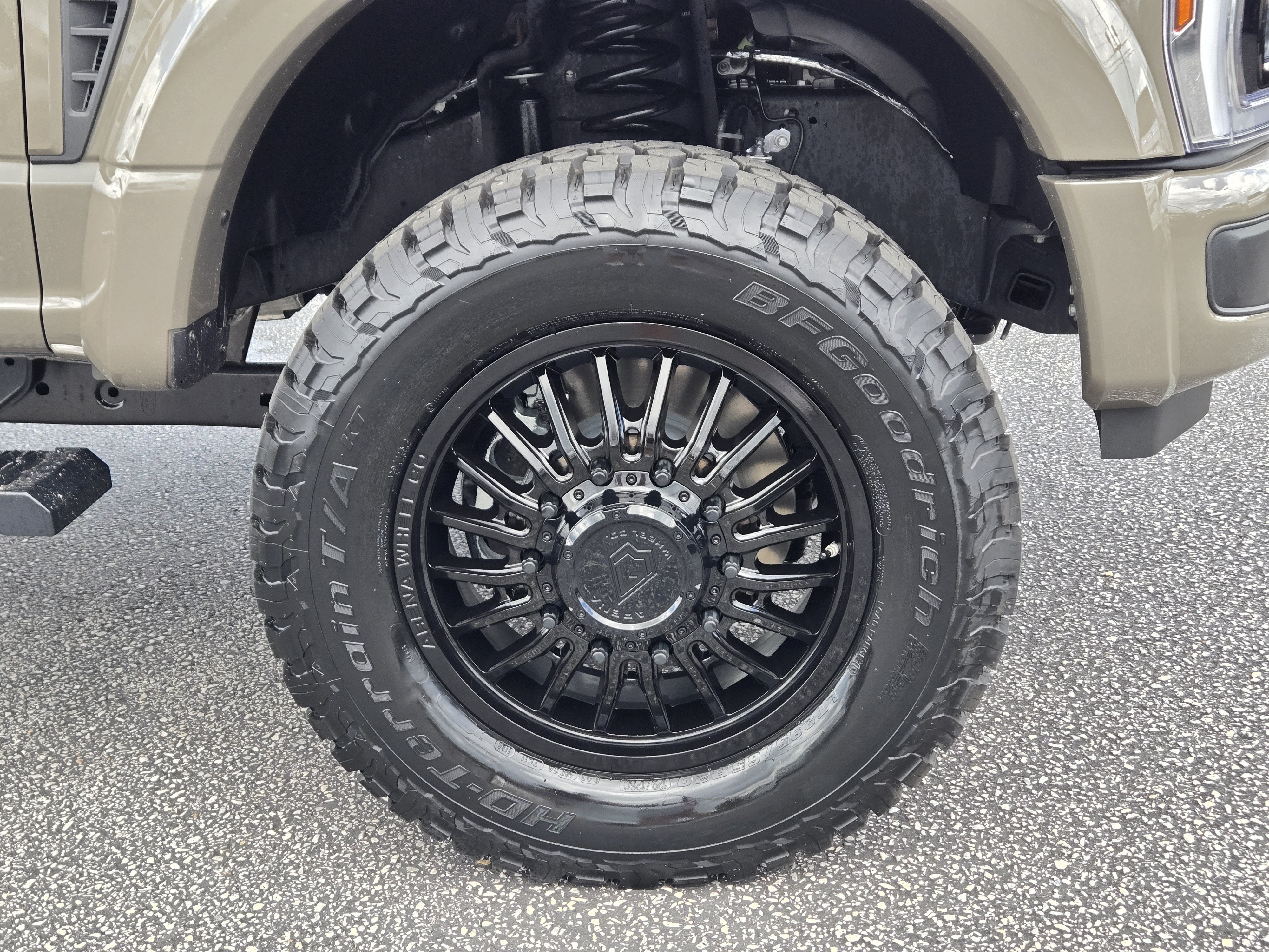 New 2026 Marsh Gray FORD F-450® LARIAT® image 5