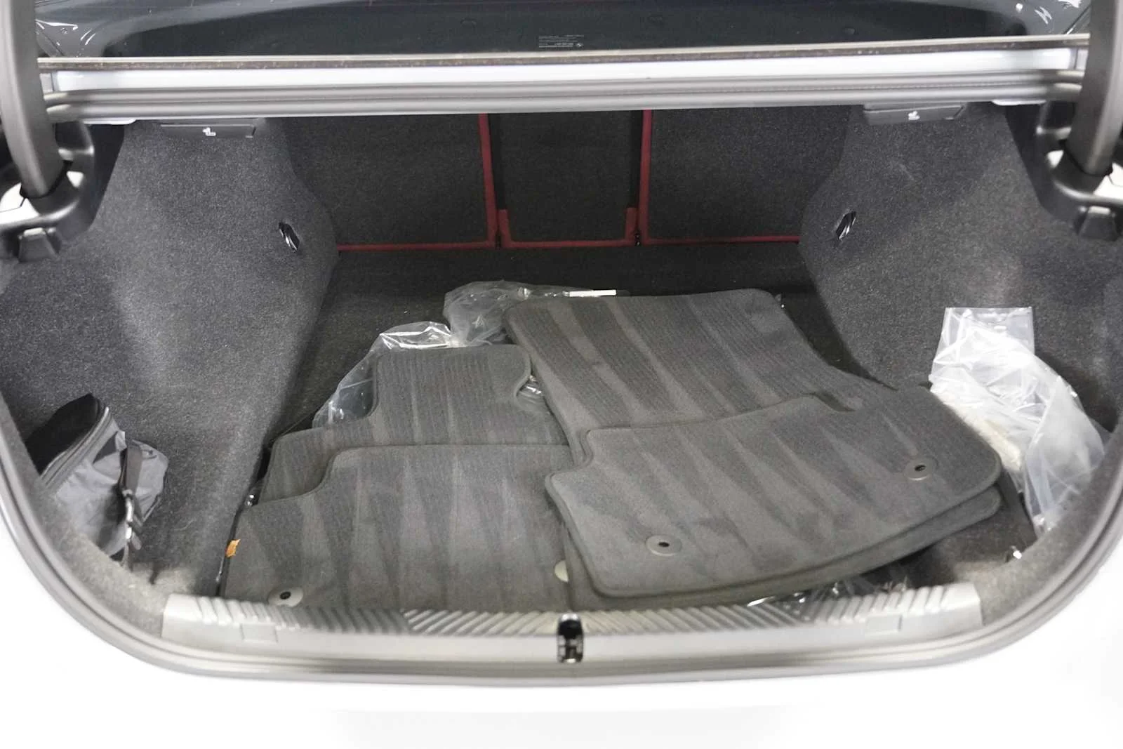 2026 BMW 5 Series 530i - Photo 15
