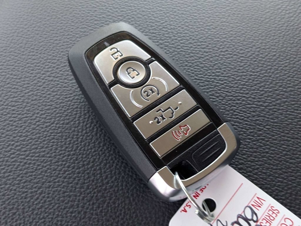 Used 2025 Blue Ford LARIAT image 29