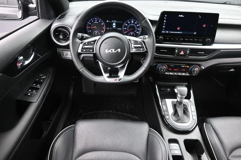 Used 2023 Black Kia GT-Line image 12