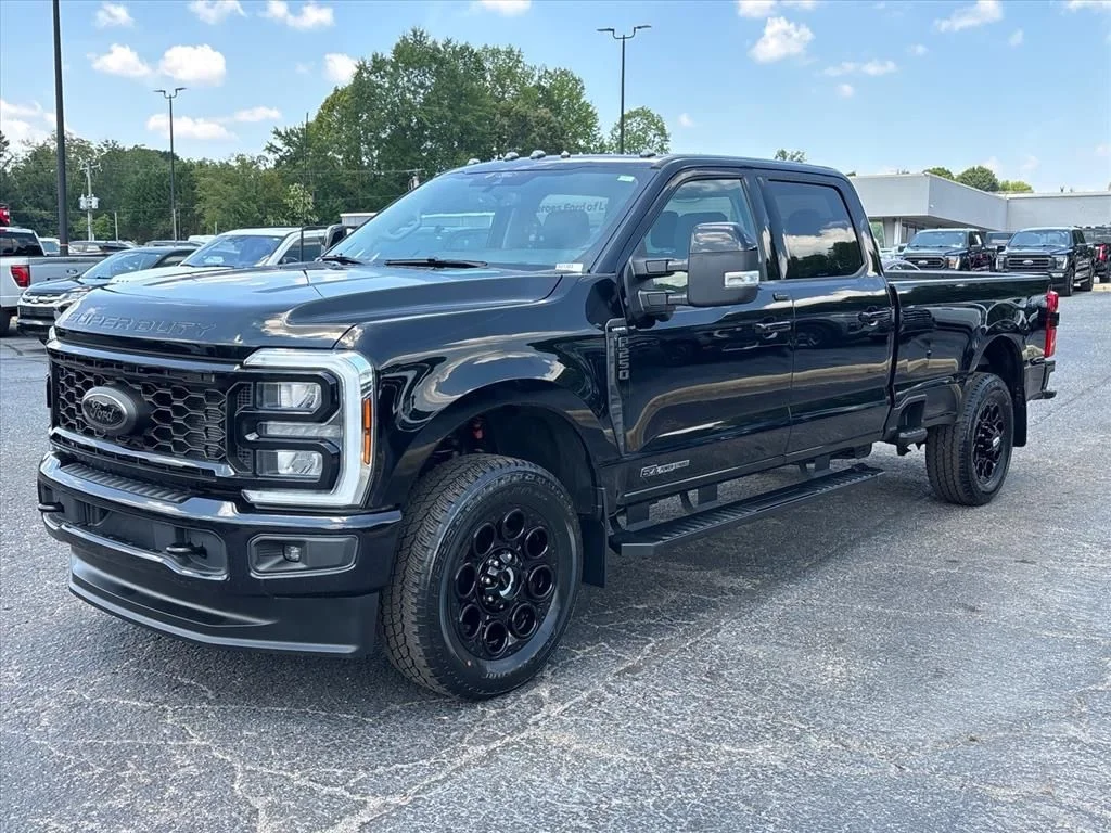 Used 2025 Black Ford Lariat image 3