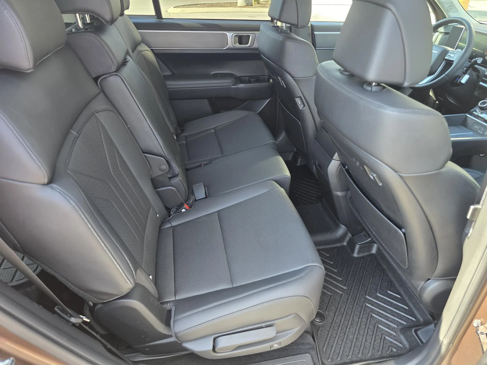 Used 2024 Earthy Brass Matte Hyundai XRT image 21