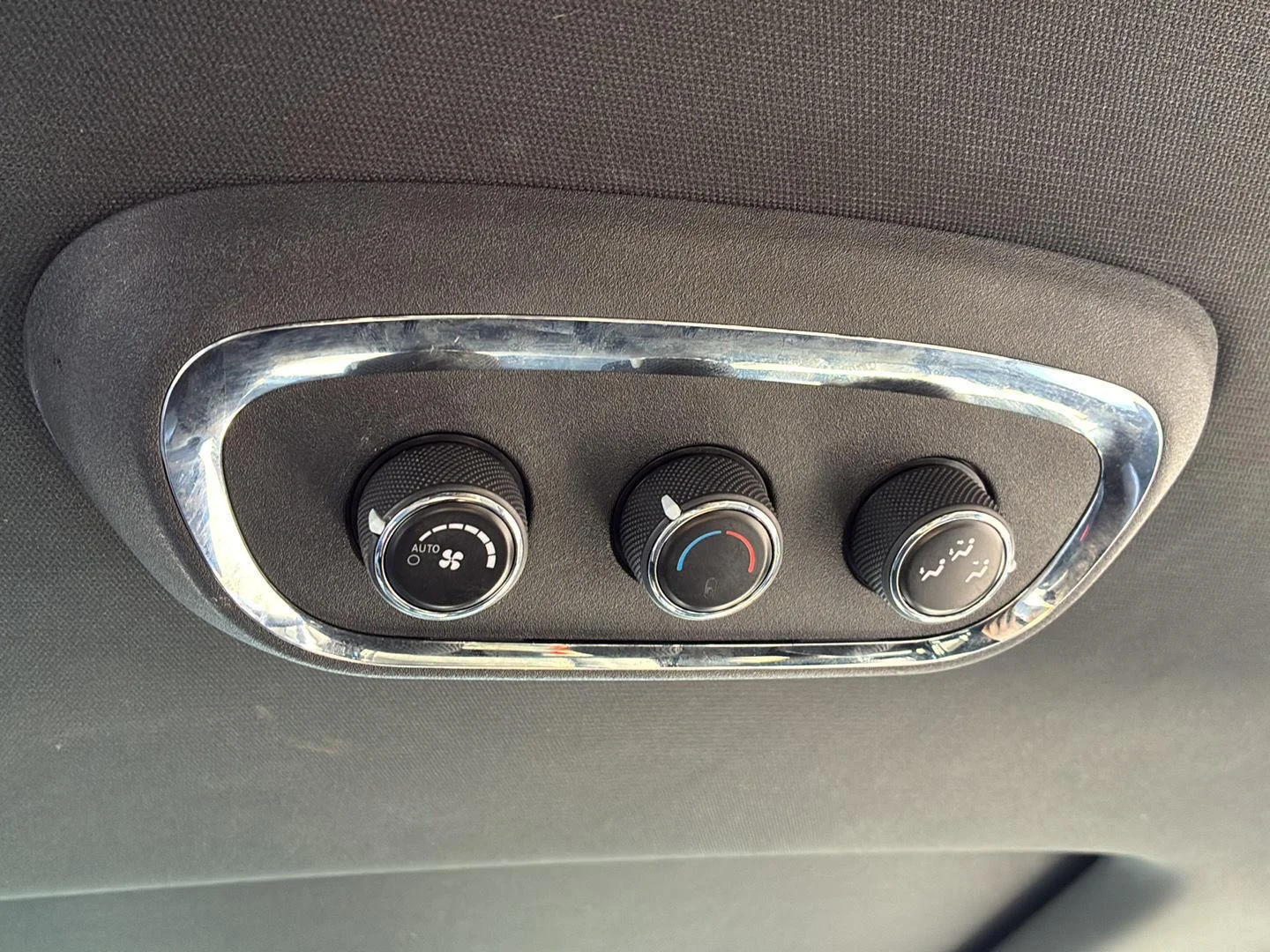 Used 2019 White Knuckle Dodge R/T image 23
