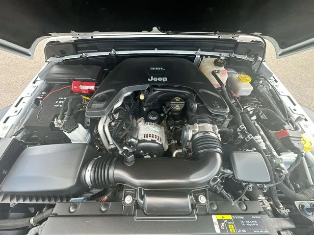 Used 2020 White Jeep Unlimited Sport image 27