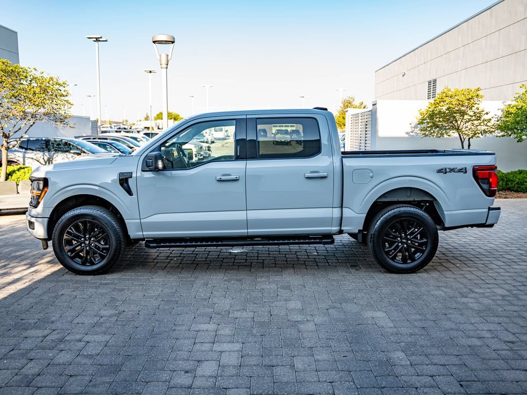 Used 2024 Avalanche Ford XLT image 8