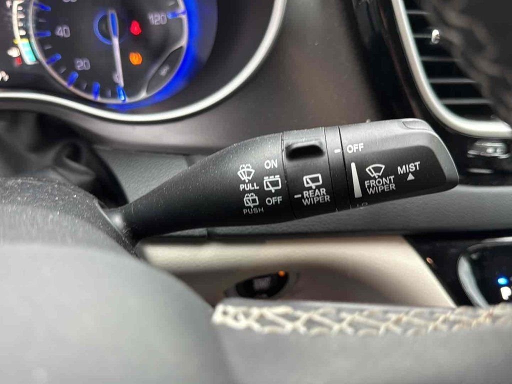 Used 2023 White Chrysler Touring L image 31