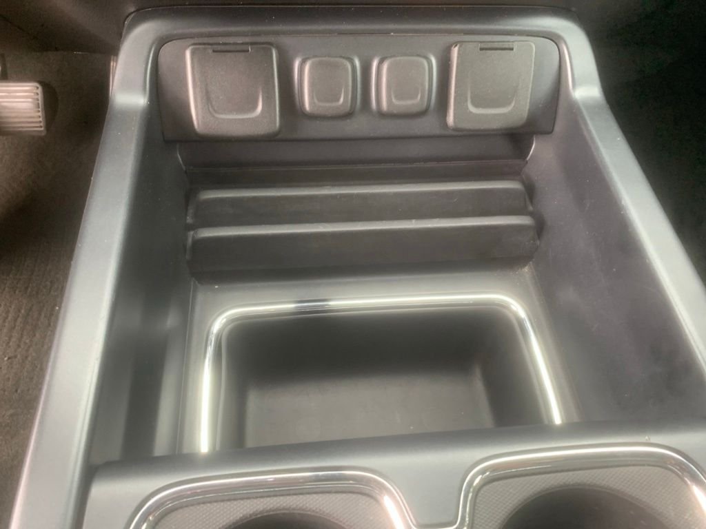 Used 2017 Graphite Metallic Chevrolet LT image 24