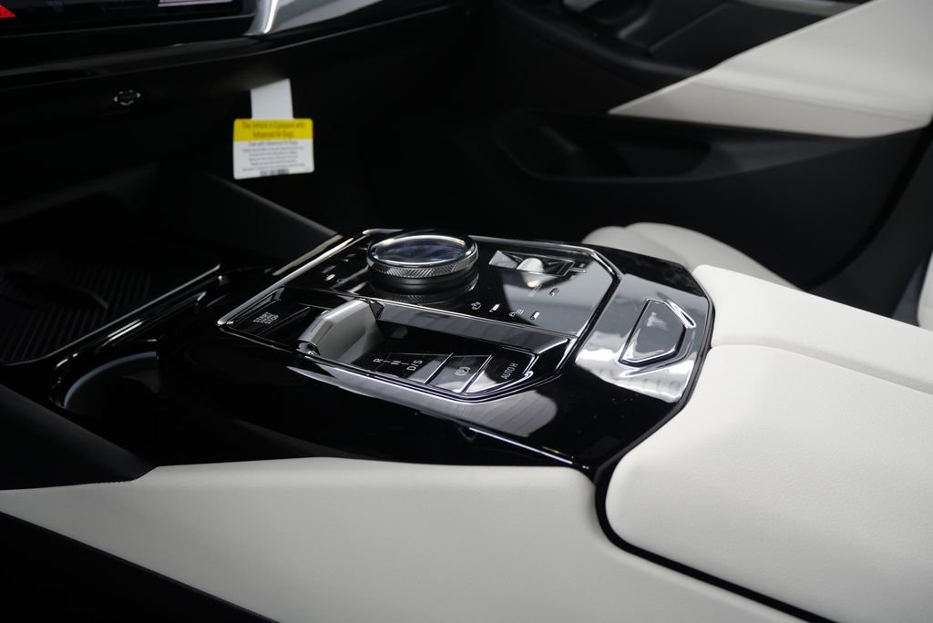 2025 BMW 5 Series 530i - Photo 25