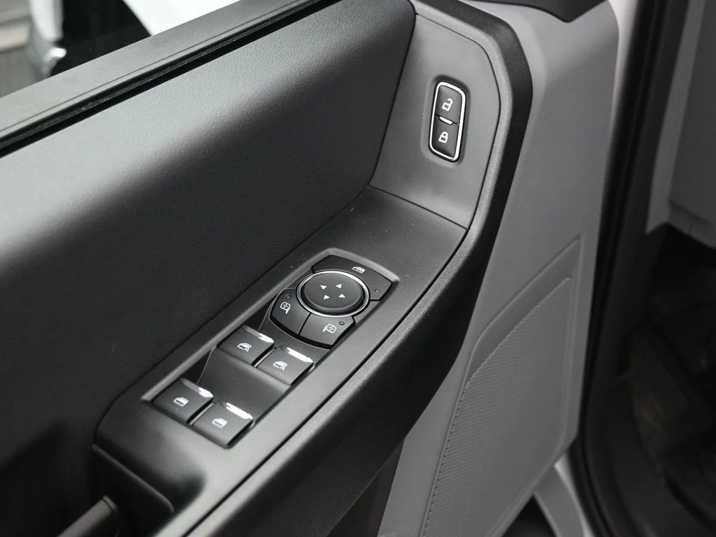 2026 Ford F-350 Super Duty XL - Photo 8